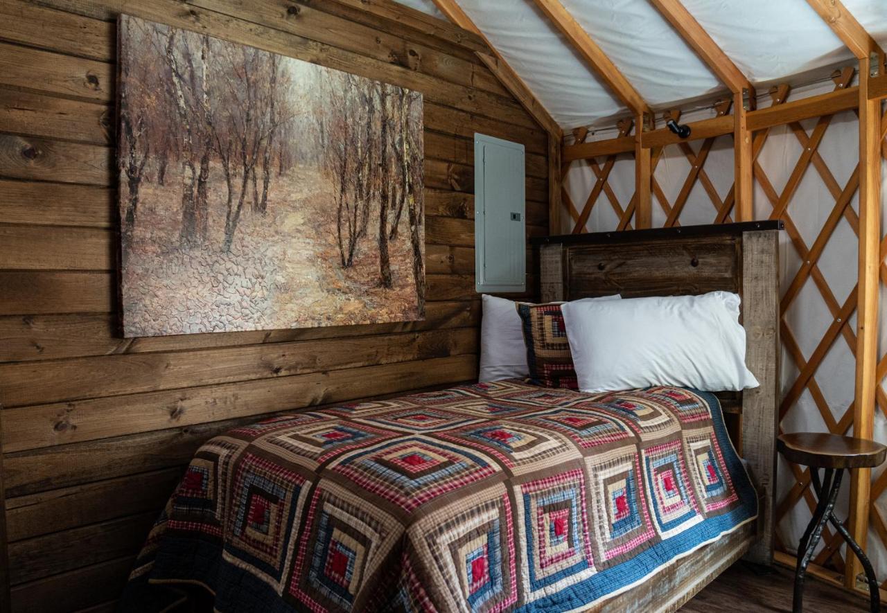 Staynantahala - Smoky Mountain Cabins And Luxury Yurts Aquone Екстер'єр фото