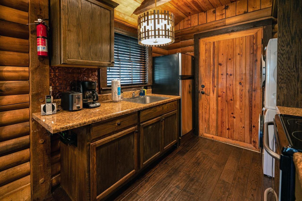 Staynantahala - Smoky Mountain Cabins And Luxury Yurts Aquone Екстер'єр фото