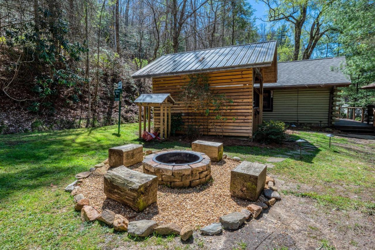 Staynantahala - Smoky Mountain Cabins And Luxury Yurts Aquone Екстер'єр фото