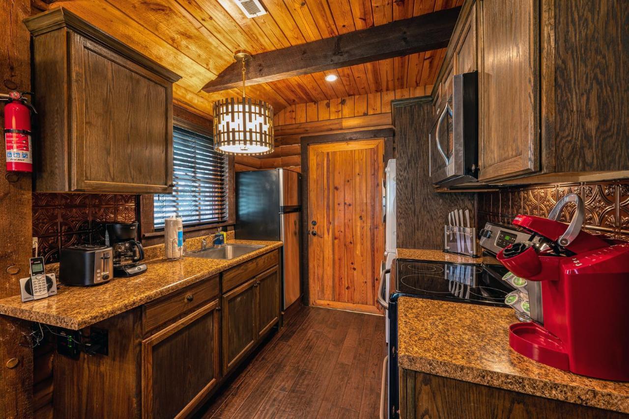 Staynantahala - Smoky Mountain Cabins And Luxury Yurts Aquone Екстер'єр фото