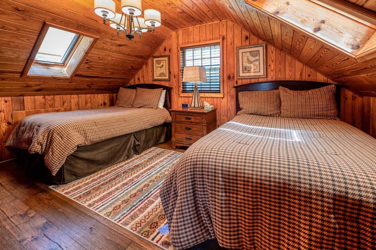 Staynantahala - Smoky Mountain Cabins And Luxury Yurts Aquone Екстер'єр фото